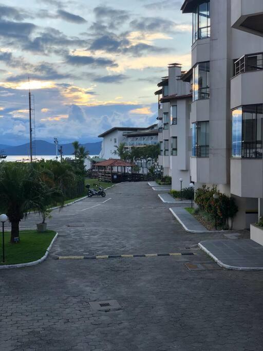 Apartamento Seja Bem-vindo Ao Seu Refugio A Beira-mar!